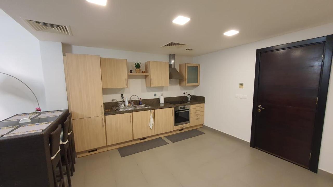 Comfy Stays Sea View Apartments At Deadsea Samarah Resort Sweimeh ภายนอก รูปภาพ
