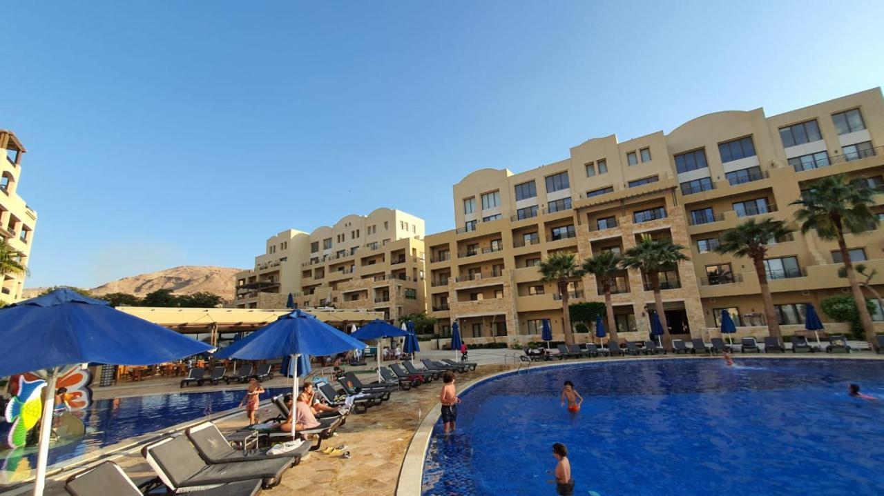 Comfy Stays Sea View Apartments At Deadsea Samarah Resort Sweimeh ภายนอก รูปภาพ