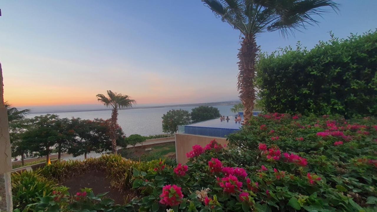 Comfy Stays Sea View Apartments At Deadsea Samarah Resort Sweimeh ภายนอก รูปภาพ