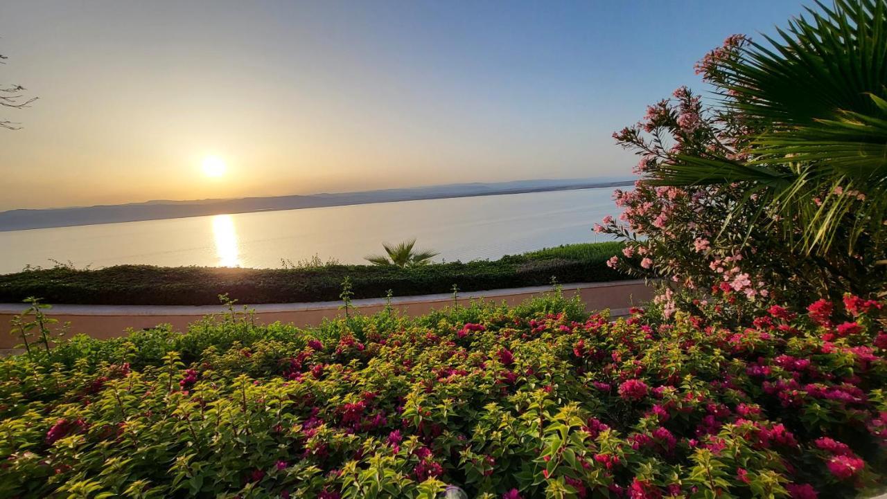 Comfy Stays Sea View Apartments At Deadsea Samarah Resort Sweimeh ภายนอก รูปภาพ