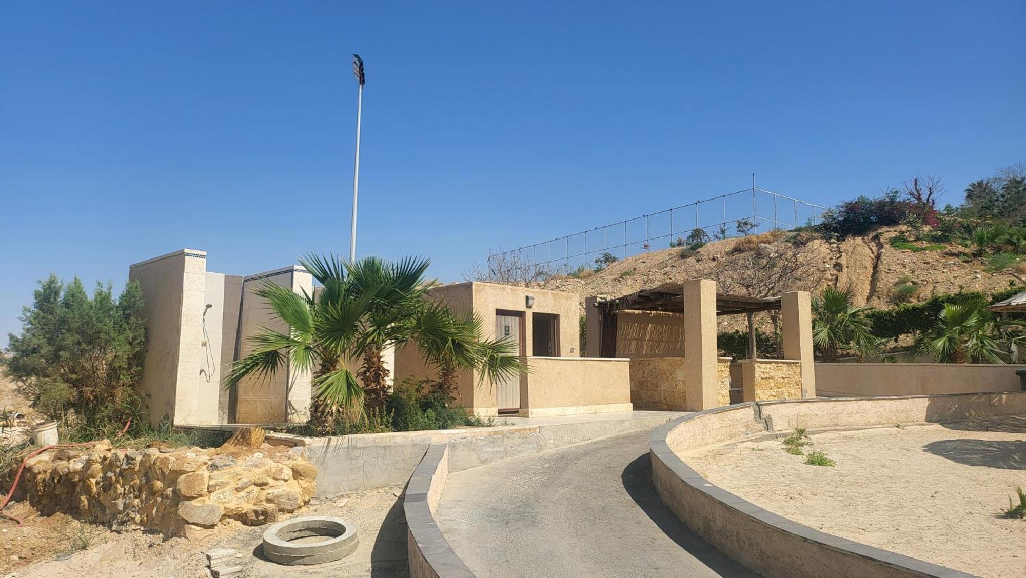 Comfy Stays Sea View Apartments At Deadsea Samarah Resort Sweimeh ภายนอก รูปภาพ
