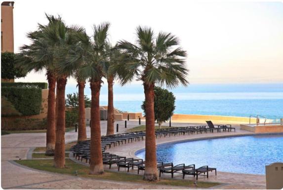 Comfy Stays Sea View Apartments At Deadsea Samarah Resort Sweimeh ภายนอก รูปภาพ