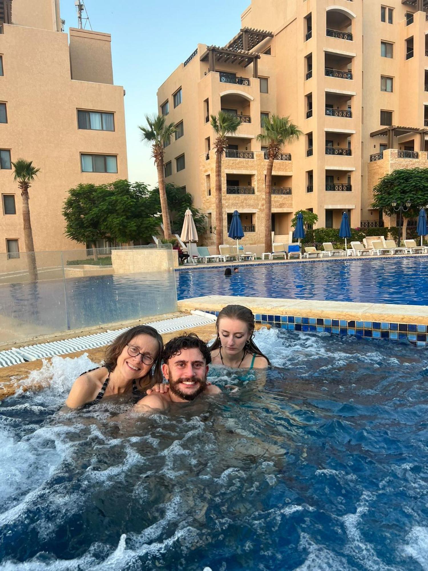 Comfy Stays Sea View Apartments At Deadsea Samarah Resort Sweimeh ภายนอก รูปภาพ